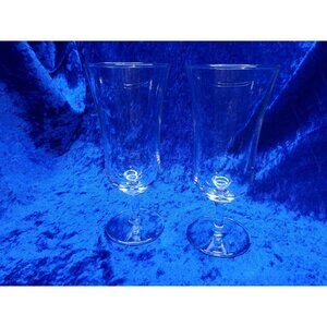 vintage pair of stemmed glass cocktail/wine/parfait glasses